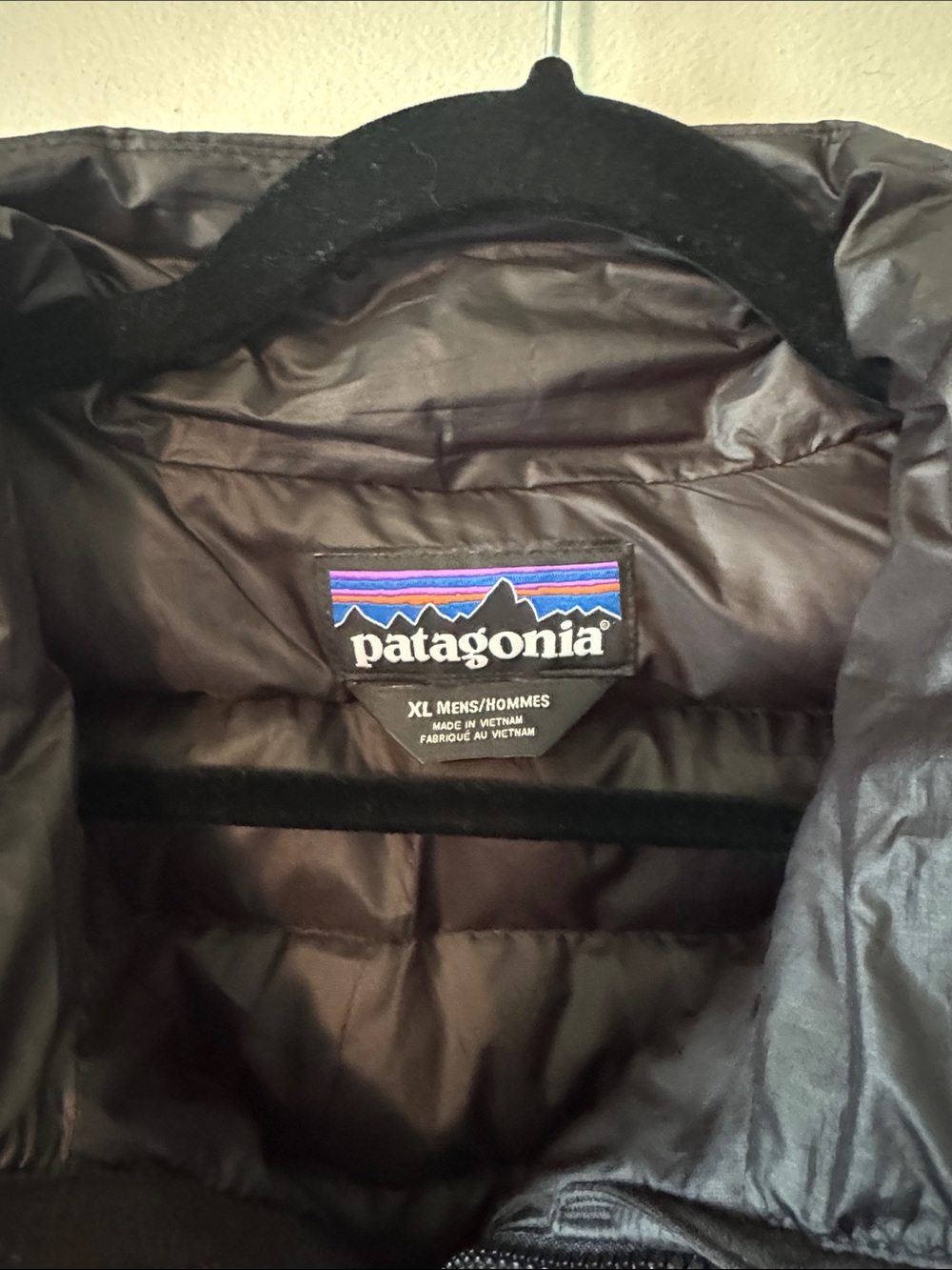 Patagonia Men’s Down Sweater Vest - Picture 3 of 7